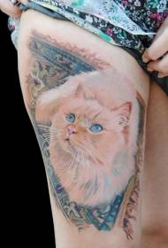 Thigh real dam and white cat cat tattoo ስርዓተ-ጥለት