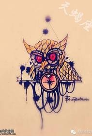多彩的個性貓頭鷹紋身手稿圖案