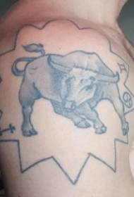 Anak laki-laki lengan pada titik abu-abu hitam abu-abu garis abstrak gambar tato hewan sapi kecil