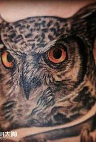 Uzorak tetovaže sova za vrat