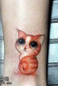 Ang sumbanan nga super cute nga tattoo sa pusa sa mga bitiis