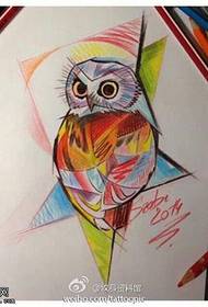彩色貓頭鷹紋身手稿圖片