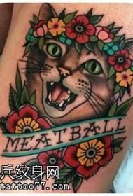 ຮູບແບບ tattoo cat Wreath ຢູ່ເທິງຂາ