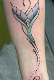 egy kis, friss tetováláskészlet a halszálról