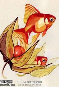 Beautiful and beautiful little goldfish tattoo pattern