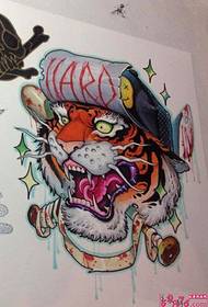 Kreativ Tiger Head Tattoo Manuskriptebild