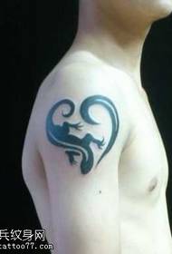 Iphethini ye-arm gecko totem tattoo