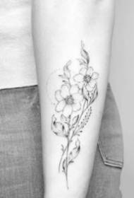 Tattoo flower picture beautiful 9 black and white flower small tattoo picture