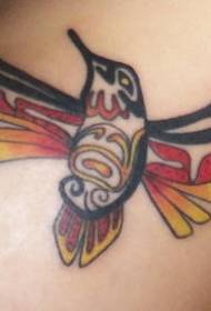 Na ramenu u boji njemačke zastave hummingbird tetovaža uzorak
