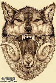 Модел на татуировка на глава на антилопа вълк