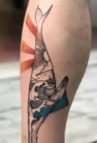 Работи група от 8 татуировки на китове