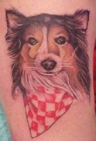 Dog avatar σχέδιο τατουάζ με πολύχρωμα κασκόλ