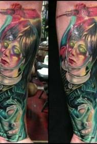 braç pintat fresc patró de tatuatge de nena malvada pintada