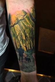 rokas gudrs krāsains meža portrets ar suņa tetovējuma modeli