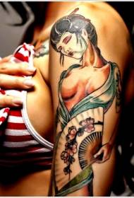 besoa Asian estilo ederra erakargarria geisha tatuaje eredua