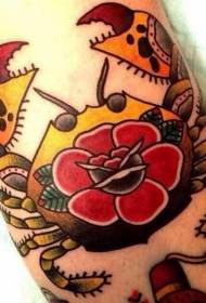 braço old school color padrão de tatuagem de caranguejo e flor