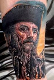 braso makatotohanang kulay pirata portrait tattoo Pattern
