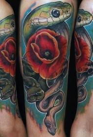 braccio bellissimo modello realistico tatuaggio serpente e fiore di colore