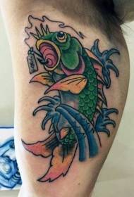 vienkāršs vecās skolas krāsas zivju rokas tetovējums