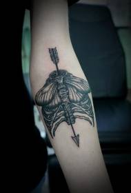 arm mänskliga skelett och mal pil arm kombination tatuering mönster