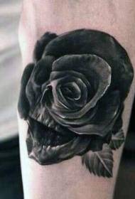 rankos unikalus juodas rožė kartu su kaukolės tatuiruotės modeliu