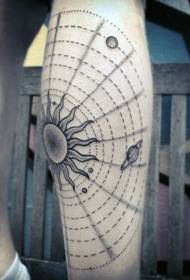 Disegnu simplice di mudellu di tatuatu di bracciu solariu neru