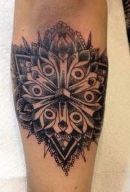 brazo asustado patrón de tatuaxe de flor de mandala gris