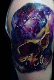неверојатен обоен череп со starвездена шема за тетоважа со рака