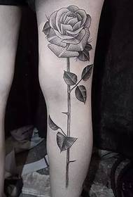 Collezione di tatuaggi di fiori grigi neri