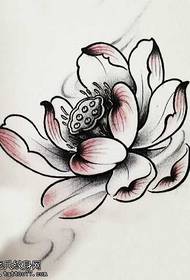 Manuskrip is baie gepersonaliseerde lotus tatoeëringspatroon