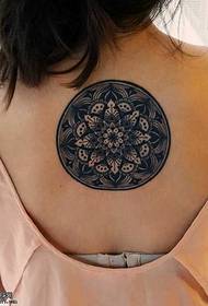 Bonito patrón de tatuaxe de loto