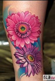 buidheann de tattoos chrysanthemum dearg snog