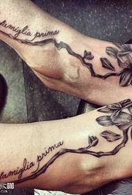 Noha rostlin květinový vzor tetování