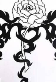 Черное растение лоза венок роза тату простой линии картина рукописный материал