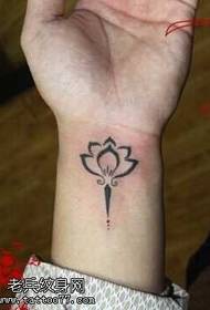 Armus lotus modeli i tatuazheve totem