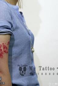 Sakura Tattoo Muster mat Waffen