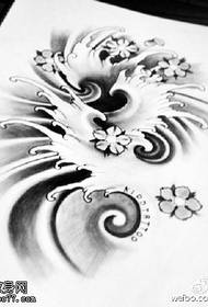 Modellu di tatuatu di fiore di ciliegia d'onda classica