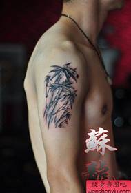 Černá šedá bambus tetování vzor na paži