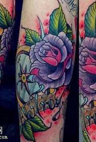 Style rose tattoo pattern