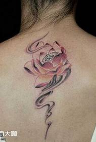 Nazaj vzorec lotosove tetovaže
