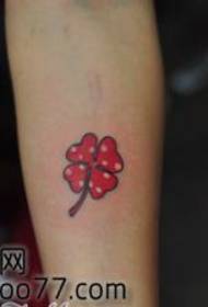 Good-looking arm clover tattoo pattern
