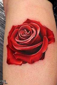 Føtter rød rose tatoveringsmønster