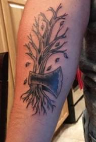 အနက်ရောင်မီးခိုးရောင်ပုံကြမ်းလက်နက်အပေါ် Boys Arms Creative Twigs Tattoo ရုပ်ပုံ