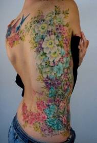 Agterkant van wonderlike kleurvolle blomme tatoeëringpatroon