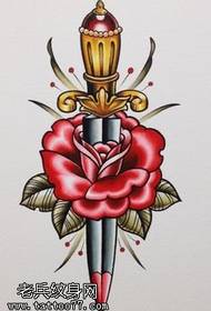 手稿惊艳的玫瑰纹身图案