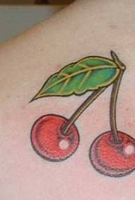 Kvinnlig skuldra färgade röda körsbär tatuering mönster