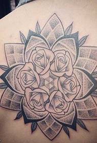 Terug bloem totem tattoo patroon