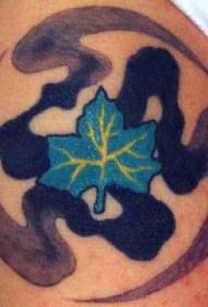 Blue maple leaf personality tattoo pattern