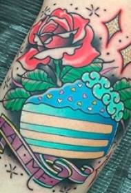 Književna cvjetna tetovaža višestruko oslikana tetovaža skica uzorak cvijeta tetovaža