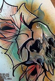 Rukopis tetování barevné hedvábné květiny sdílené tetováním